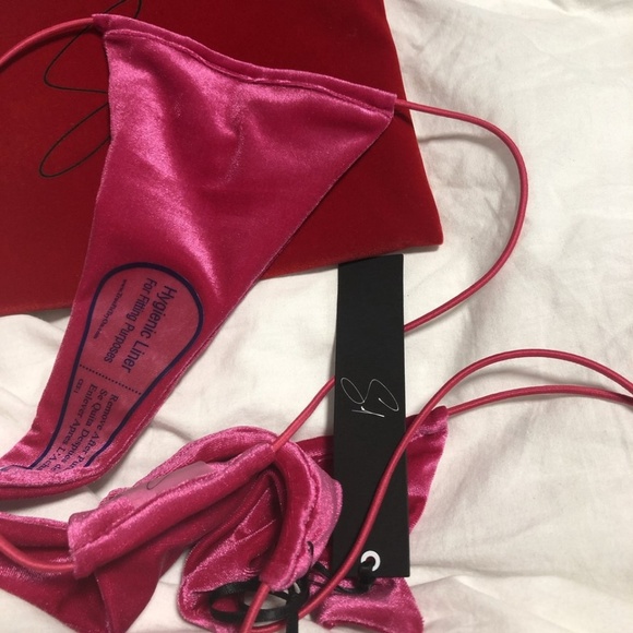 ONLY looking for the bigger size - Picture 3 of 3